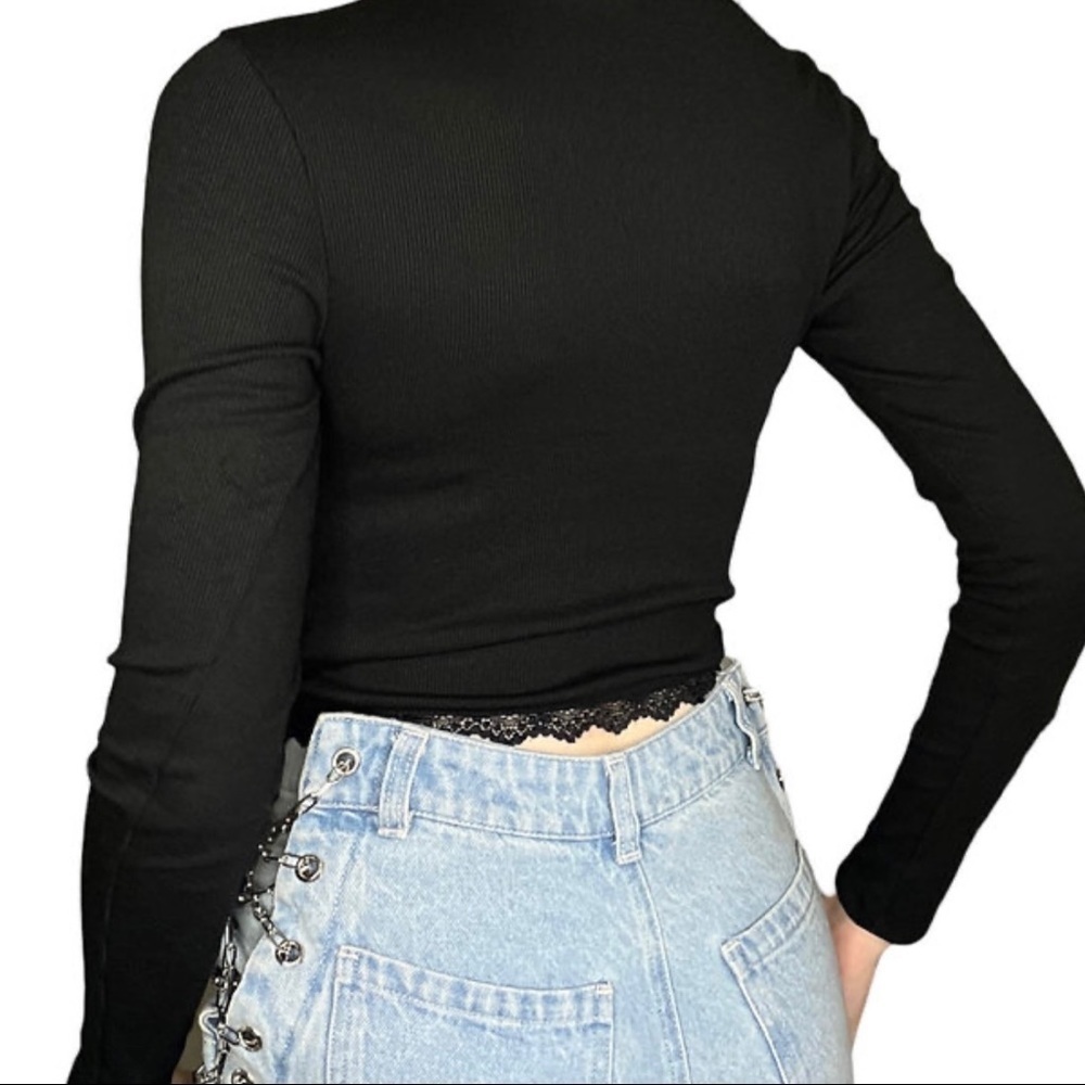 New Black Long Sleeve V Neck with Lace Edge Trim Knit Top - Picture 2 of 2